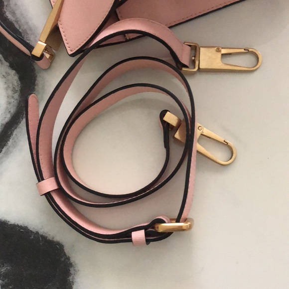 brand new coccinelle bag - Picture 8 of 11